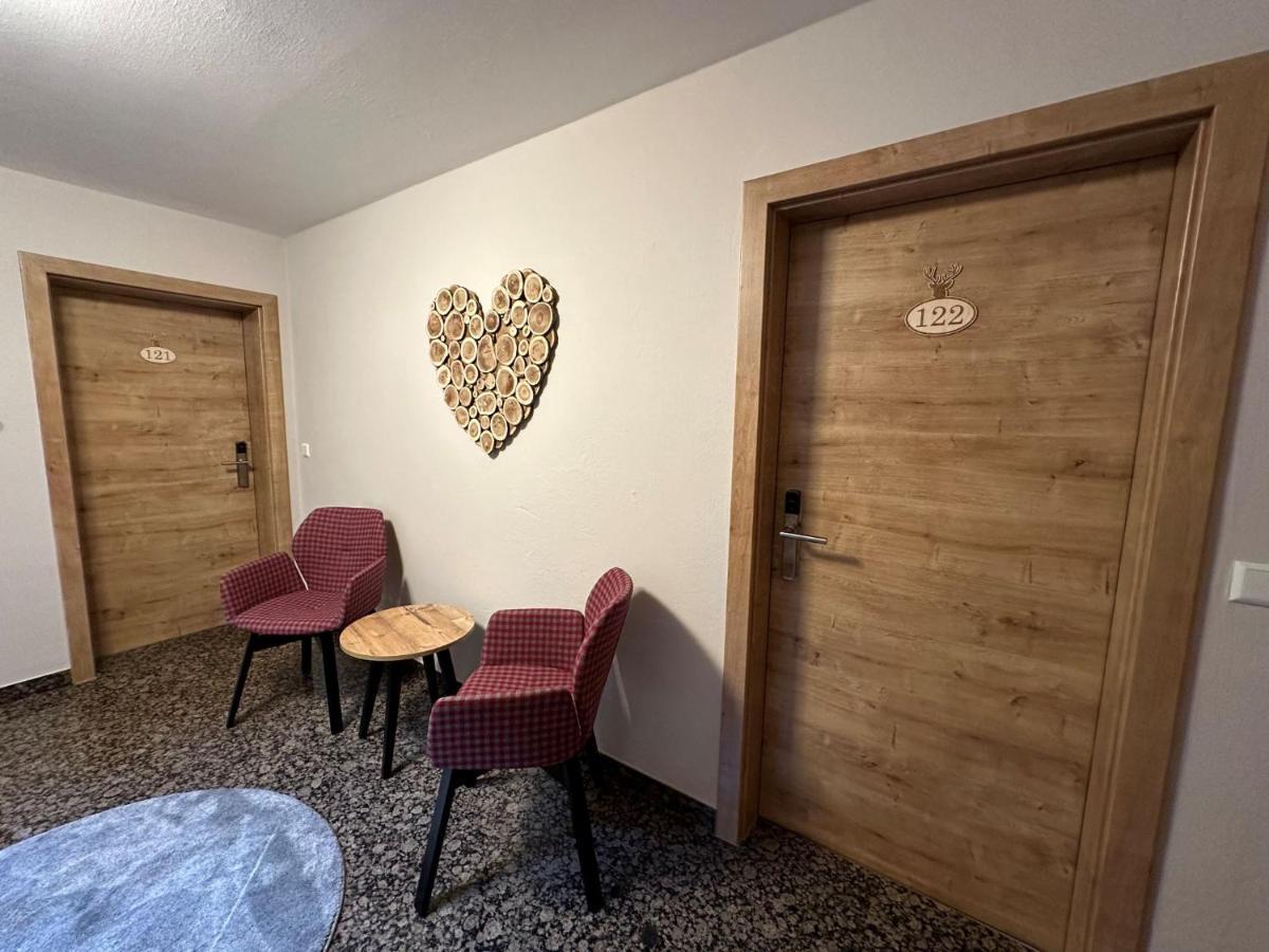 Hotel Ochsen Ammerbuch Екстер'єр фото