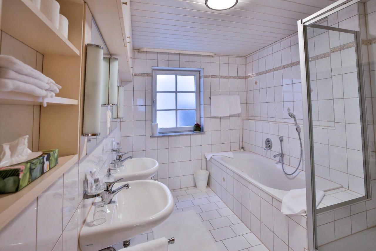 Hotel Ochsen Ammerbuch Екстер'єр фото